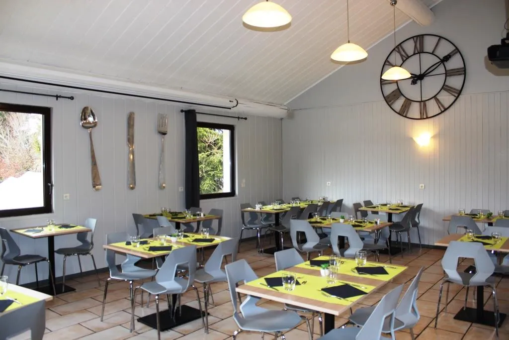 Restaurant de l'Enclos  ouvert le soir sur réservation_Levier_slider_image_3