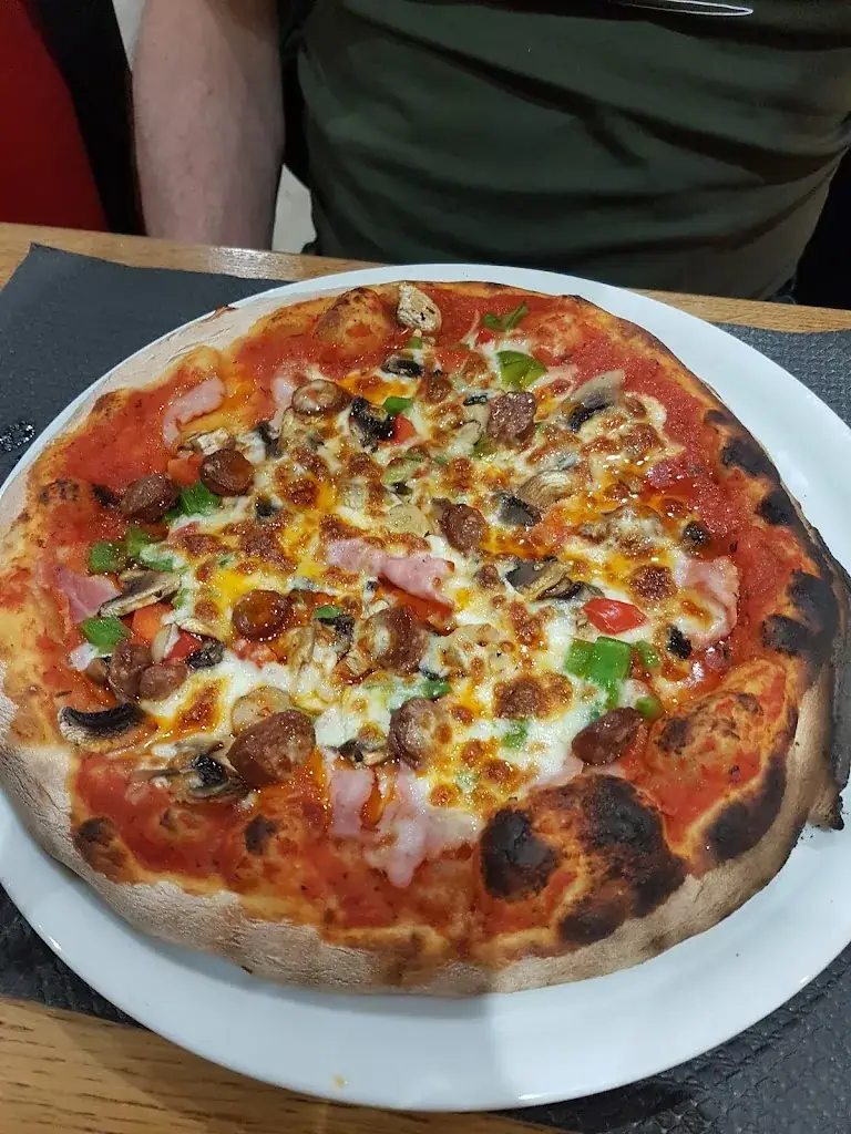 Menu_Pizzeria le pizzaiolo_Longchaumois_immagine_3