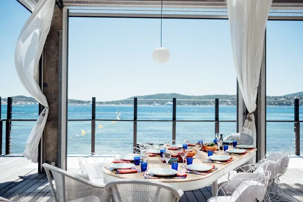 Beauvallon Sur Mer restaurant in Grimaud