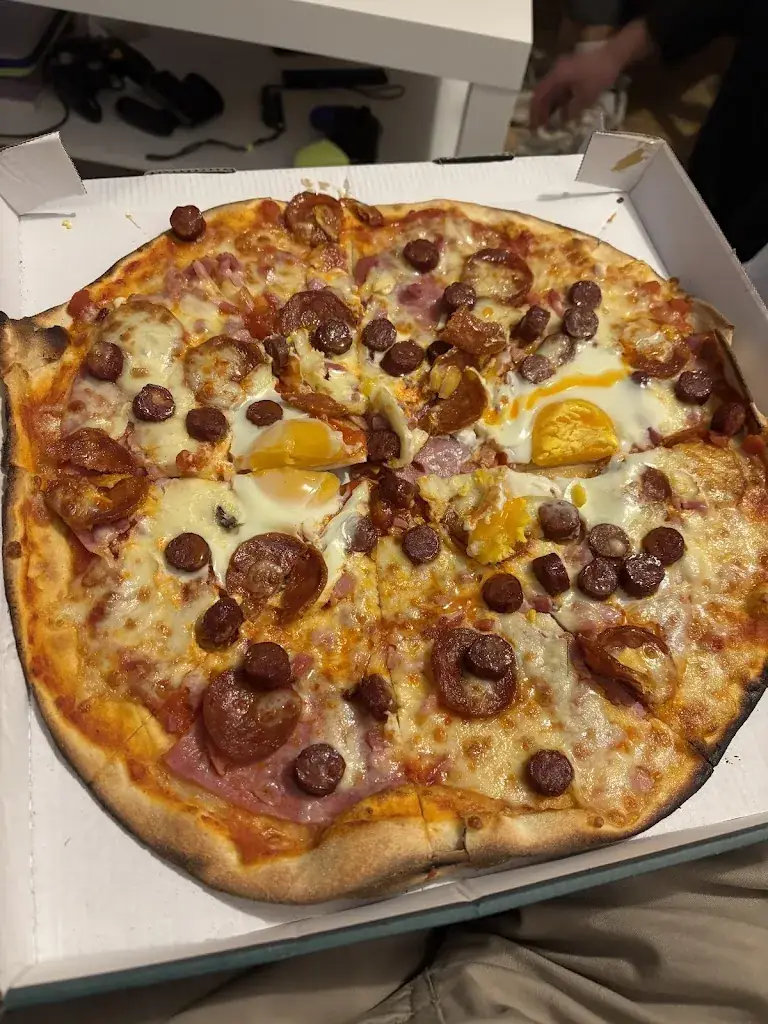 Le Kiosque à Pizzas_Charité-sur-Loire_slider_image_2