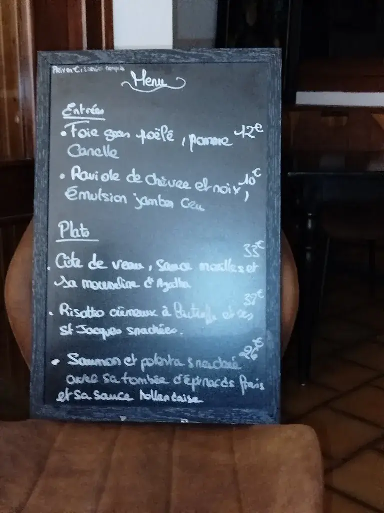 Aurelie Cuenot_Ô' 848_Jougne_review