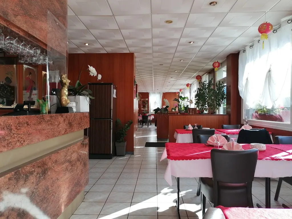 Maison De Chine restaurant in Jougne