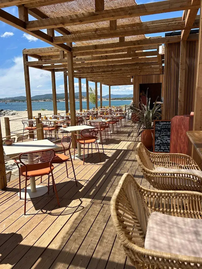 Riva Plage restaurant à Grimaud