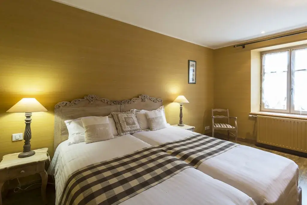 Hotel De La Couronne_Jougne_slider_image_3