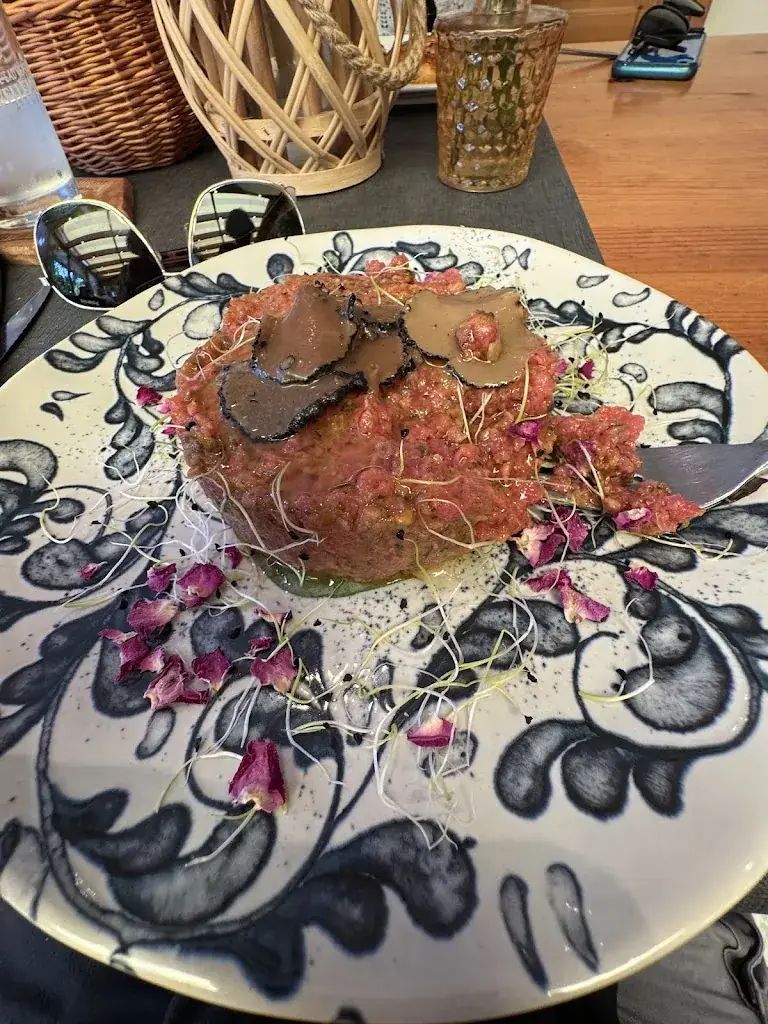 Pi rhanas_L'Edelweiss_Hôpitaux-Neufs_review