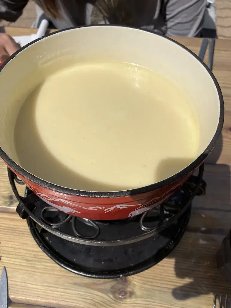 roland Rillieux_L'Edelweiss_Hôpitaux-Neufs_review