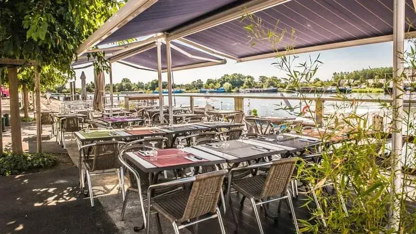 Bistrot La Cotinière St Jean De Losne restaurante en Saint-Jean-de-Losne