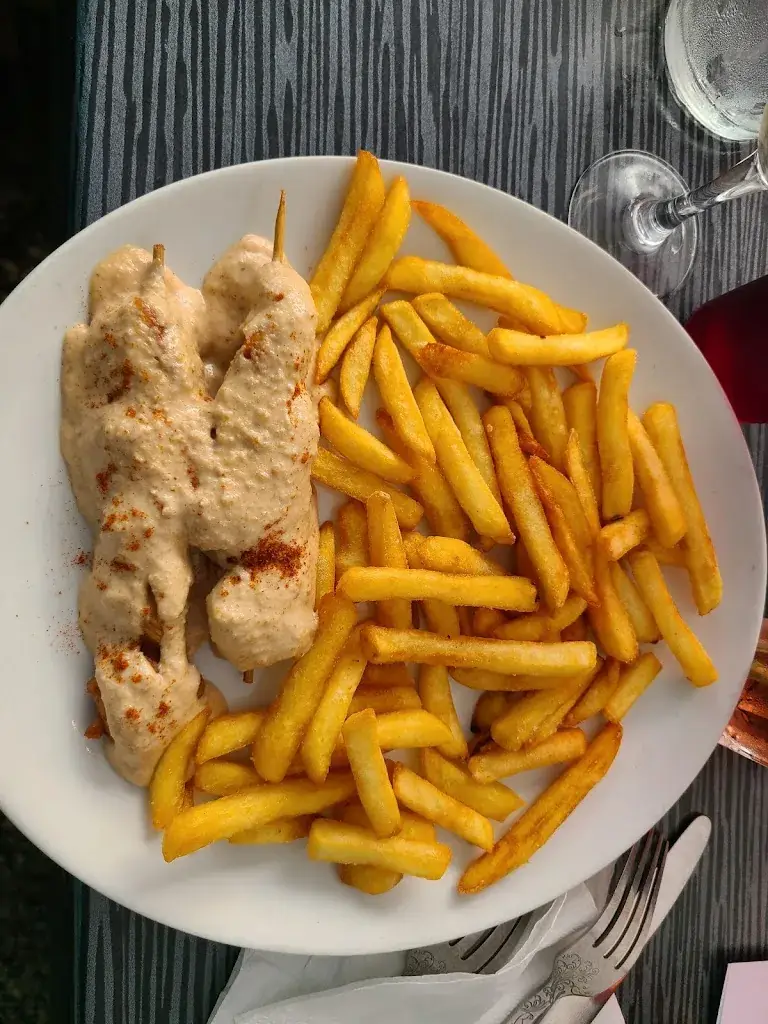 CHEZ KRIPP_Lucenay-l'Évêque_slider_image_3