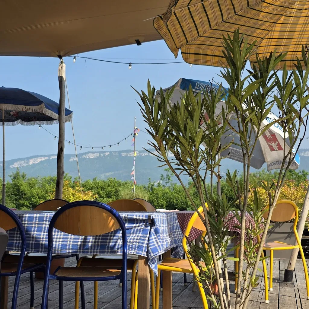 Le 30.3 Bar Restaurant Guinguette restaurant in Lavans-lès-Saint-Claude