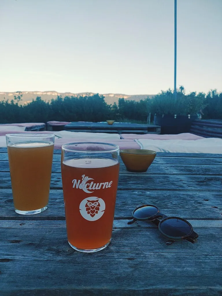 Le 30.3 Bar Restaurant Guinguette_Lavans-lès-Saint-Claude_slider_image_3