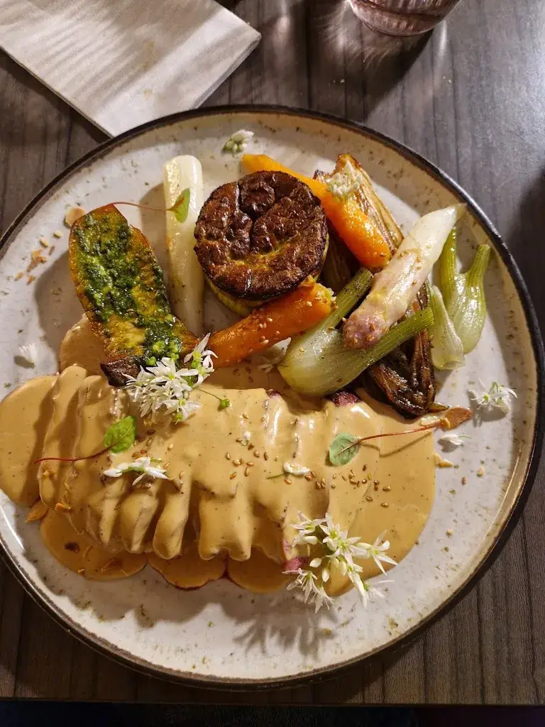 Florence Gien_Le Mot de la Faim_Saint-Claude_review