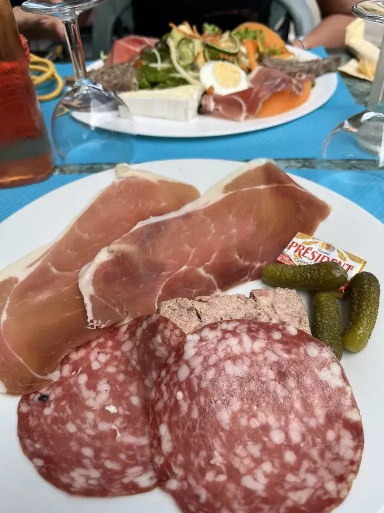 Jean Thielges_Chez Manou_Beauvallon_review