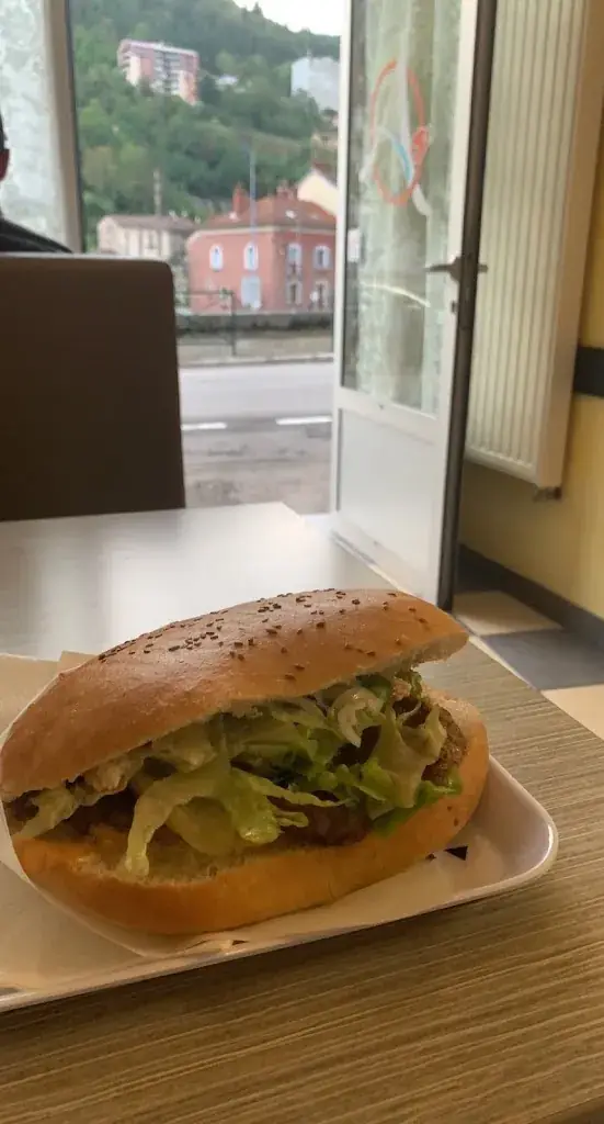 Djil Salim_ANATOLIA / JURA -KEBAB Fait Maison-_Saint-Claude_review