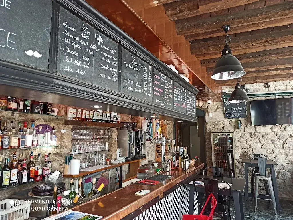 Mr.Maurice_Saint-Claude_slider_image_3