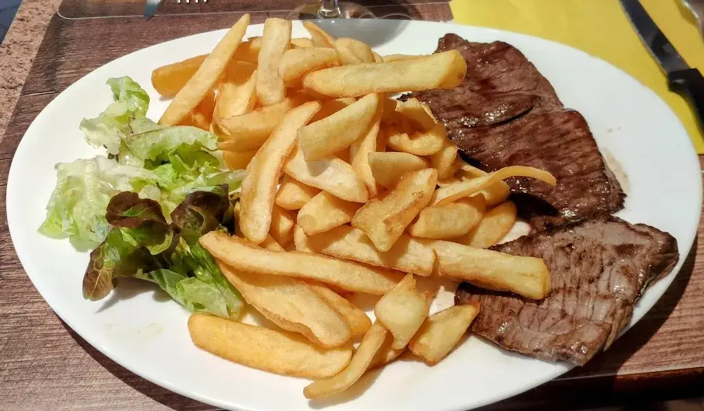 Menu_Bar Central_Saint-Claude_image_2