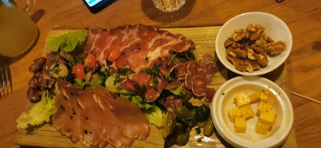 Bar Central_Saint-Claude_slider_image_3