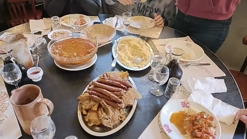 Palais de l'Ormerie_Lormes_slider_image_2