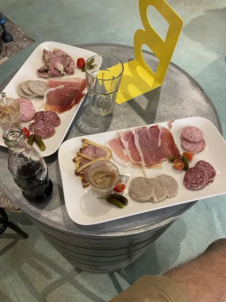 La Boutique_Lormes_slider_image_2