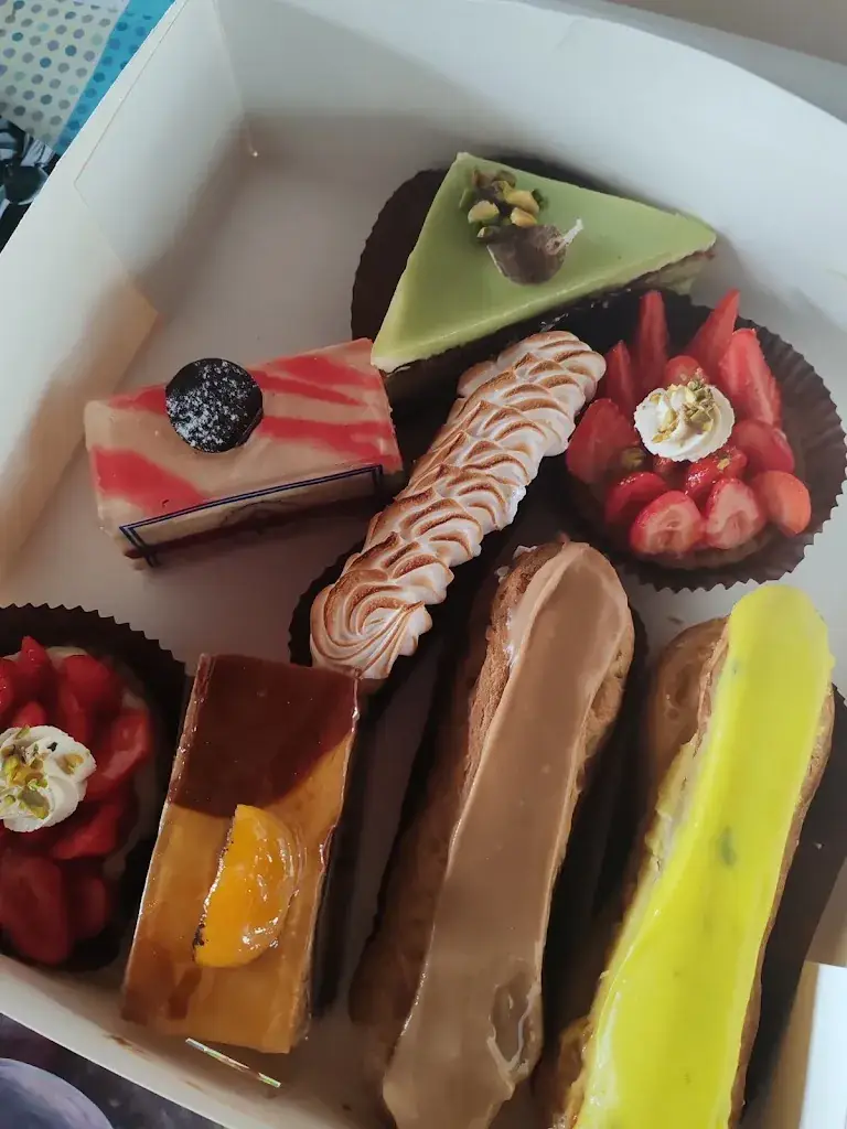 Carol Taffoureau_Chez Pêtre - Lormes_Lormes_review