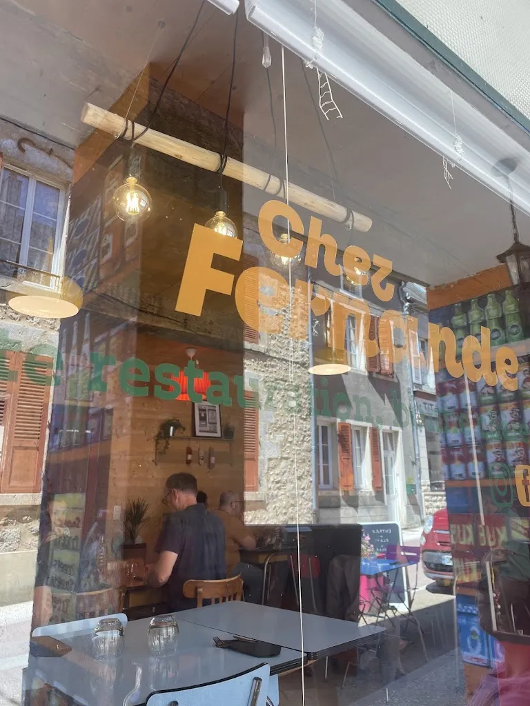 Thomas Dunoyer_Chez Fernande_Lormes_review