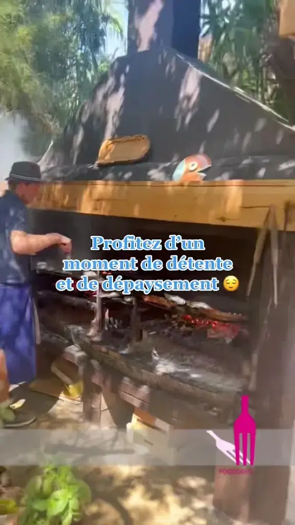 Le Pingouin Bleu_Grimaud_slider_image_2