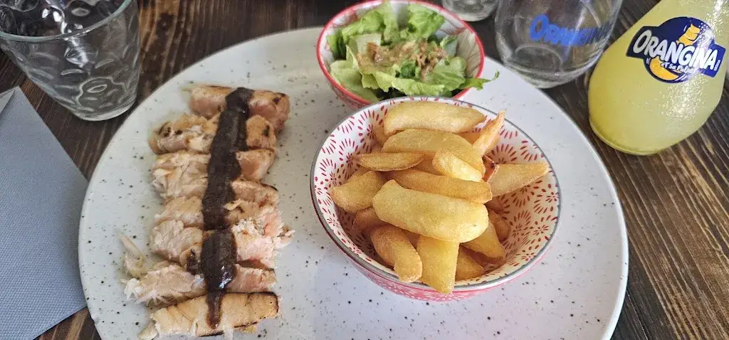 Bar de l'Eglise_Luzy_slider_image_2