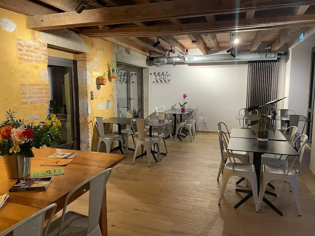 Bistro du Moulin restaurant in Luzy