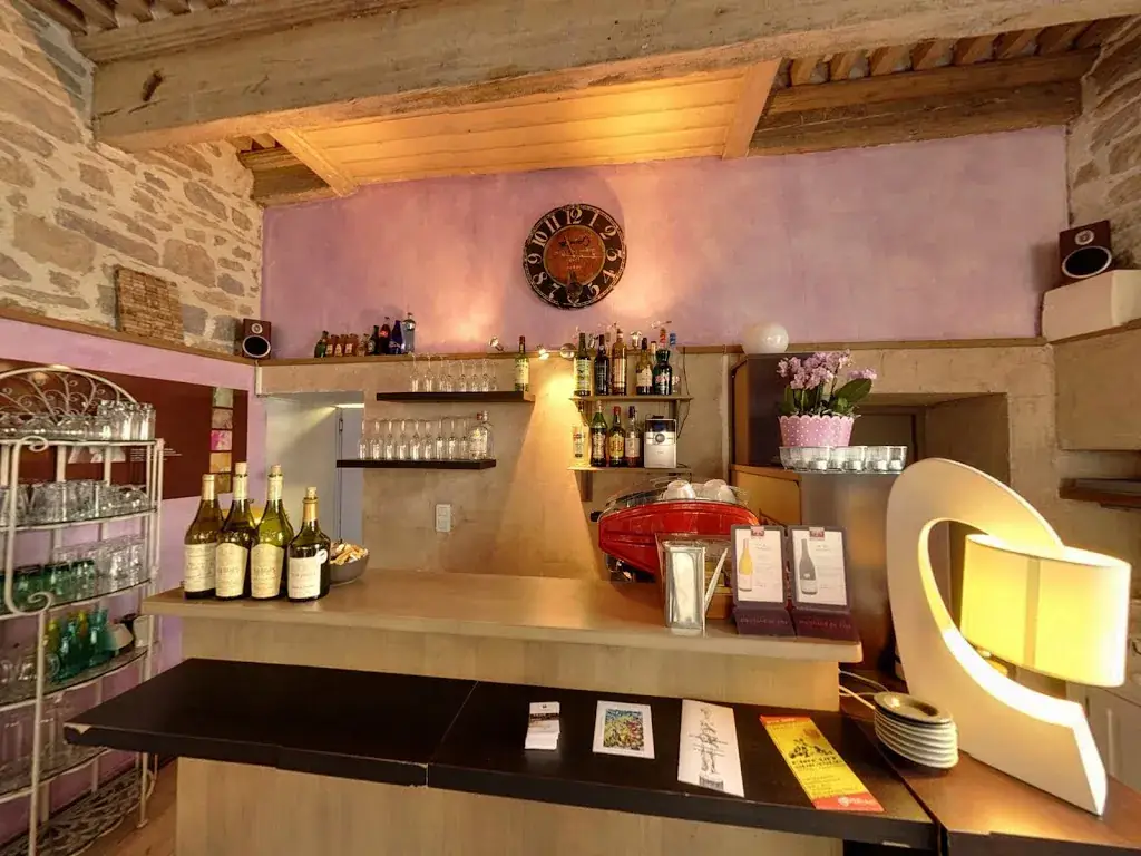 LA TABLE DE PERRAUD restaurant in Lons-le-Saunier