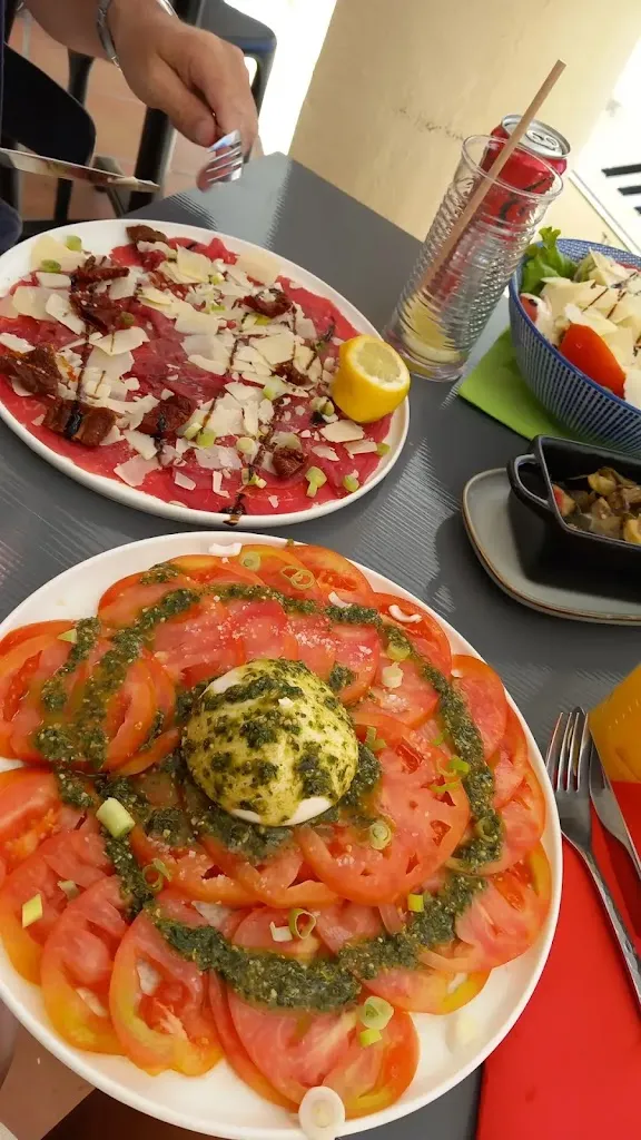 Priscilla M._Lily's_Grimaud_review