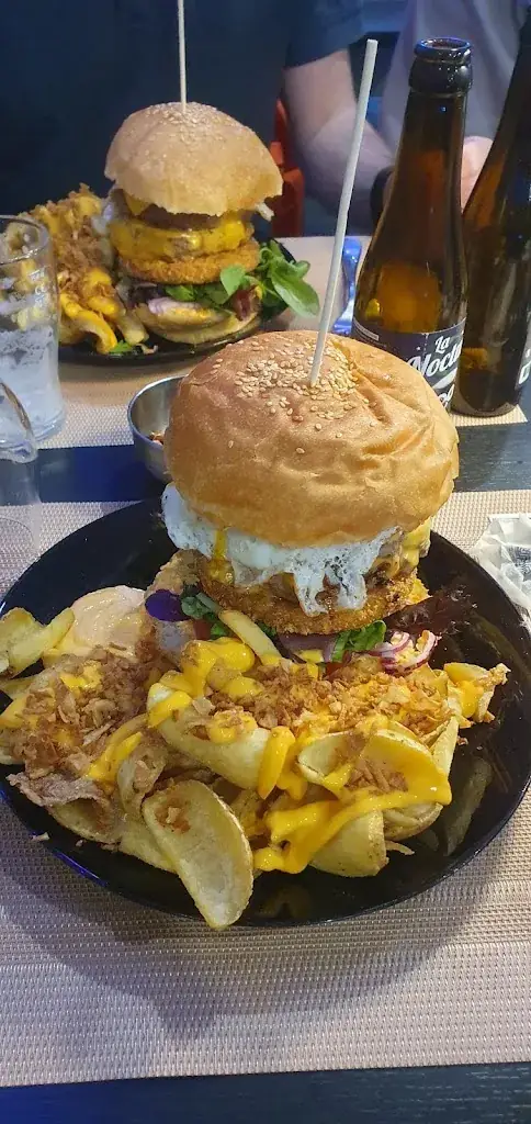 Weiqun Wu_Restaurant Lon’s Burger_Lons-le-Saunier_recensione