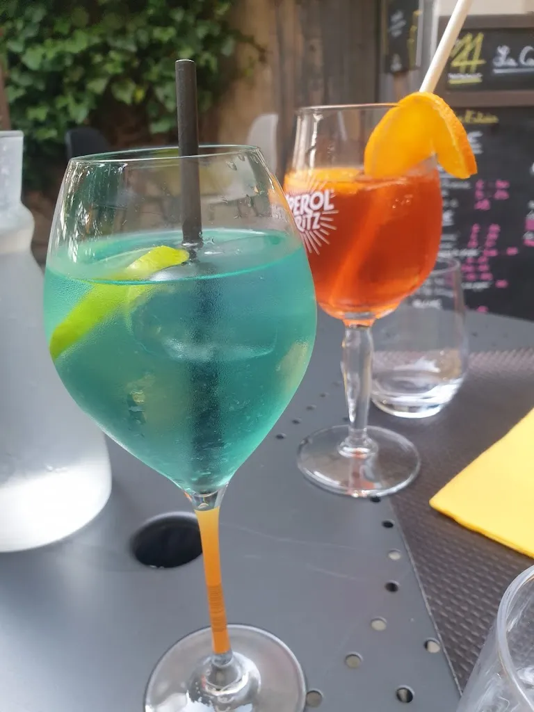 K Moine_Le 14_Lons-le-Saunier_review