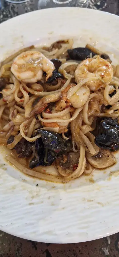 Mariececile Sportiello_Restaurant Chez Chau_Marzy_review