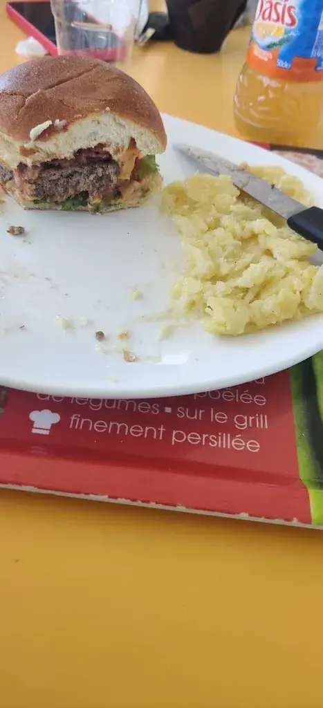 Menu_LUNCH GRILL_Magny-Cours_image_2