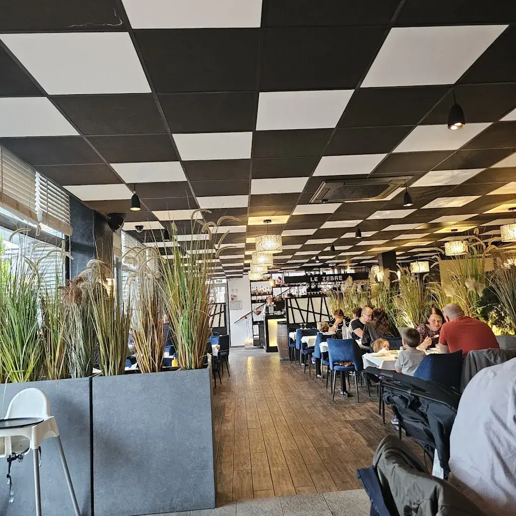 Le Zèbre de Magny | Restaurant Magny-le-Hongre _Magny-le-Hongre_slider_image_3