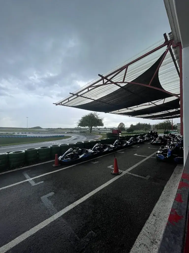 Magny-Cours Karting_Magny-Cours_slider_image_3
