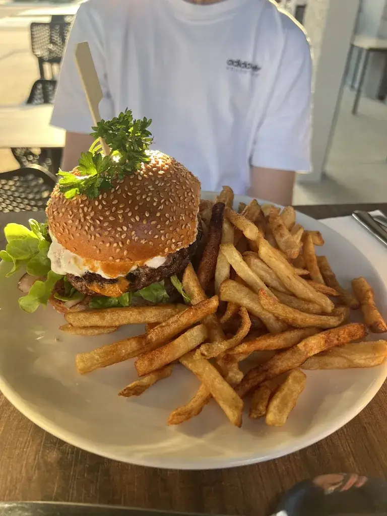 Jean Pierre Lindeman_Le Petit Clos - Restaurant À Valence_Valence_review