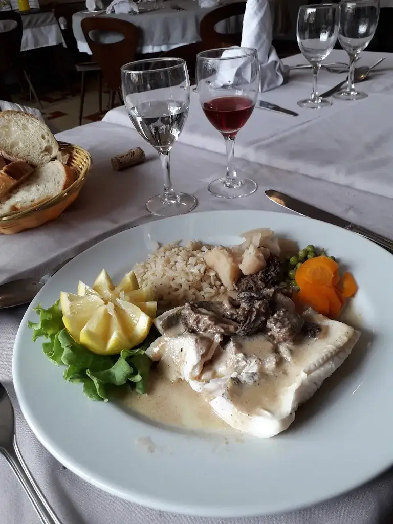 Hôtel du Commerce_Marnay_slider_image_2