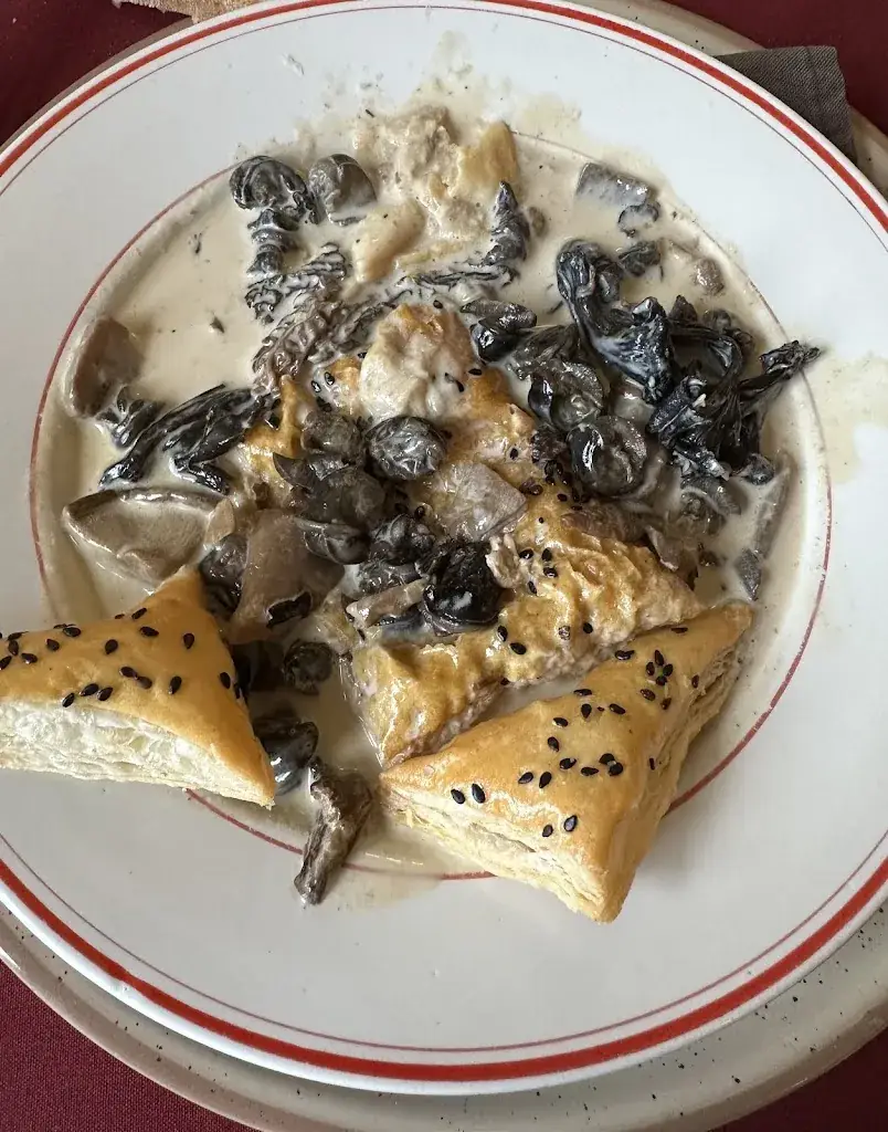 Hôtel du Commerce_Marnay_slider_image_3