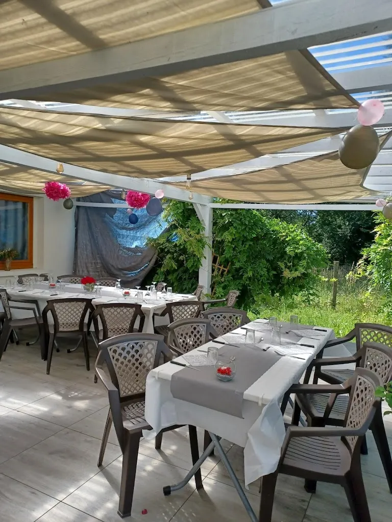 Les Varennes_Pin_slider_image_1