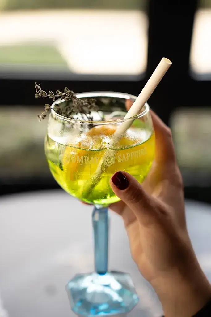 Le Code Bar_Magny-le-Hongre_slider_image_3