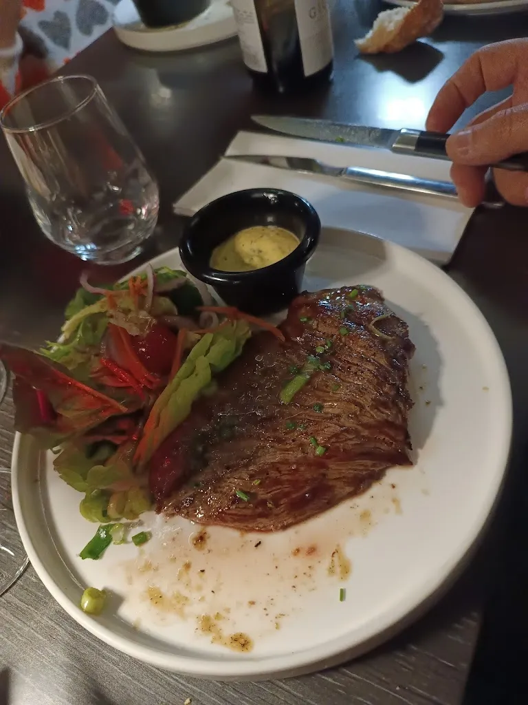 The Lounge Counter_Magny-le-Hongre_slider_image_3