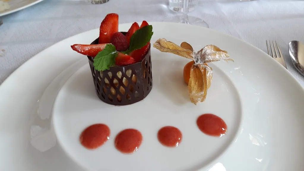 Le Montcenis_Montcenis_slider_image_3