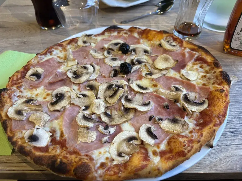 Estelle LARSONNEUR_Restaurant L’olympia_Bas-en-Basset_review