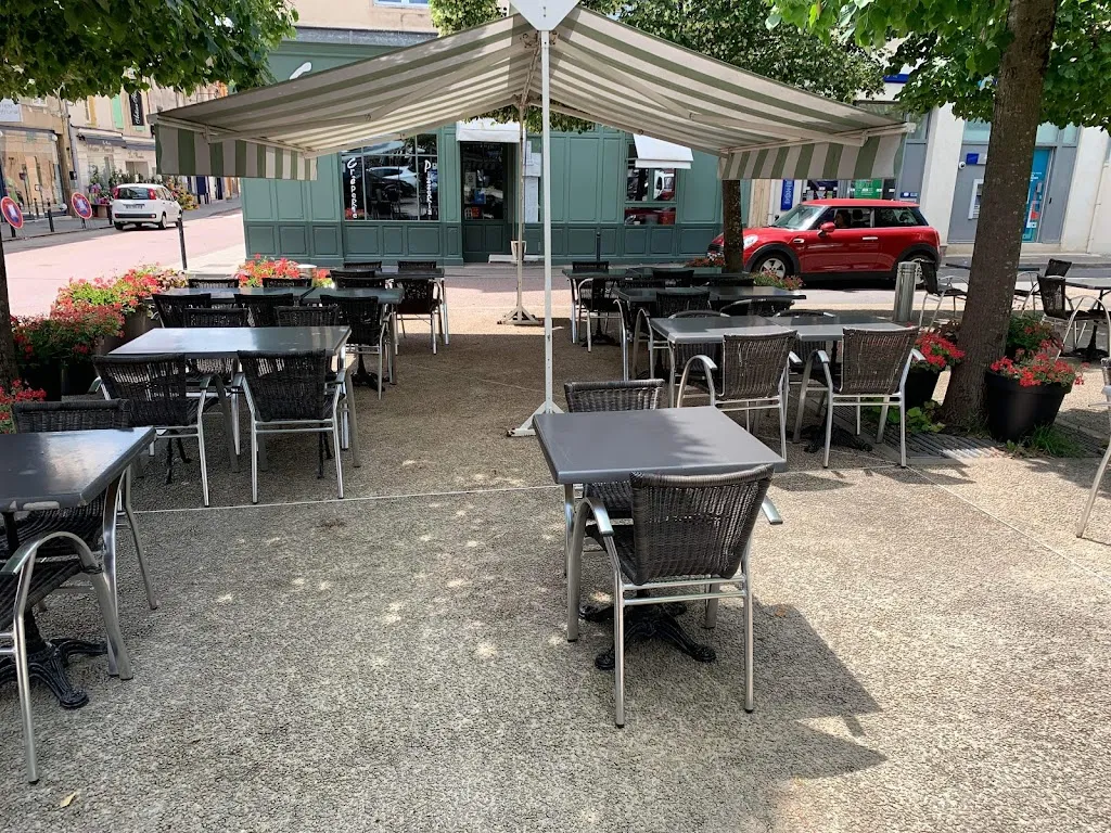 Côté Cours_Marcigny_slider_image_1