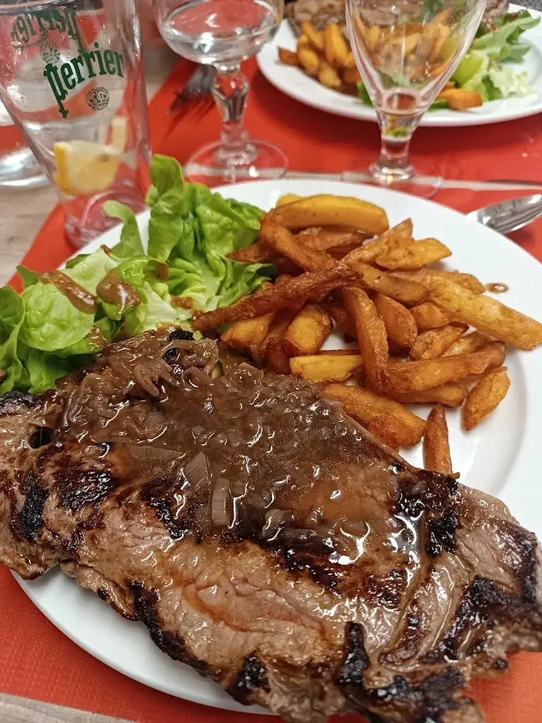 Restaurant Le Vieux Puits_Marcigny_slider_image_3