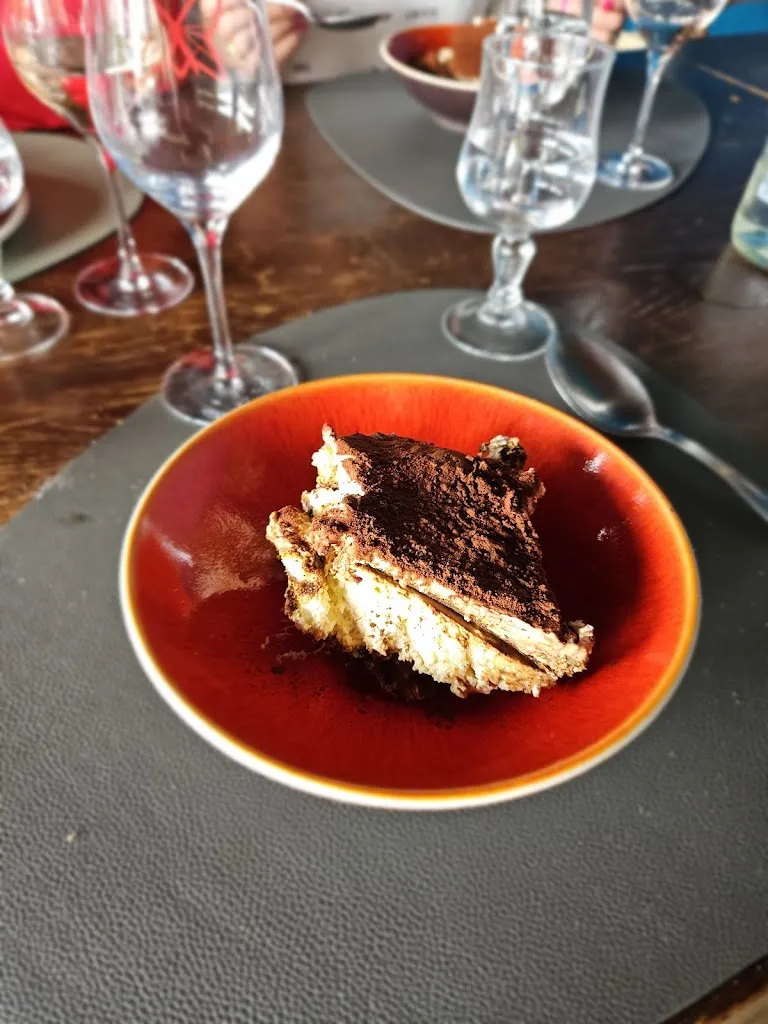 Jasper van den Berg_L’AUBERGE DE SAINT-HUGUES_Semur-en-Brionnais_review