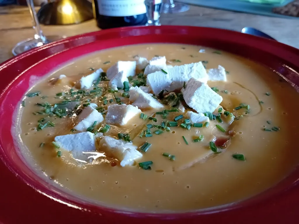 Chantal Blanc_L’AUBERGE DE SAINT-HUGUES_Semur-en-Brionnais_review