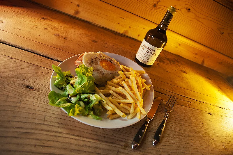 Brasserie L'Arbezie Franco-Suisse_Rousses_slider_image_3