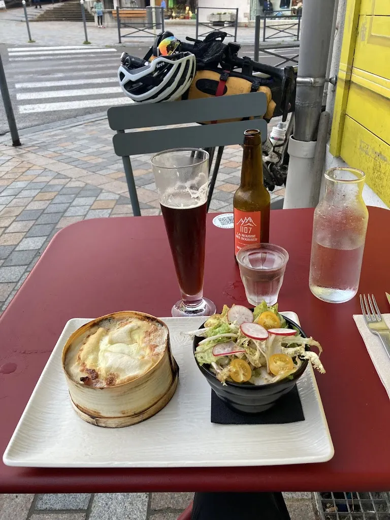 Jake Salcone_Le 1107_Rousses_review