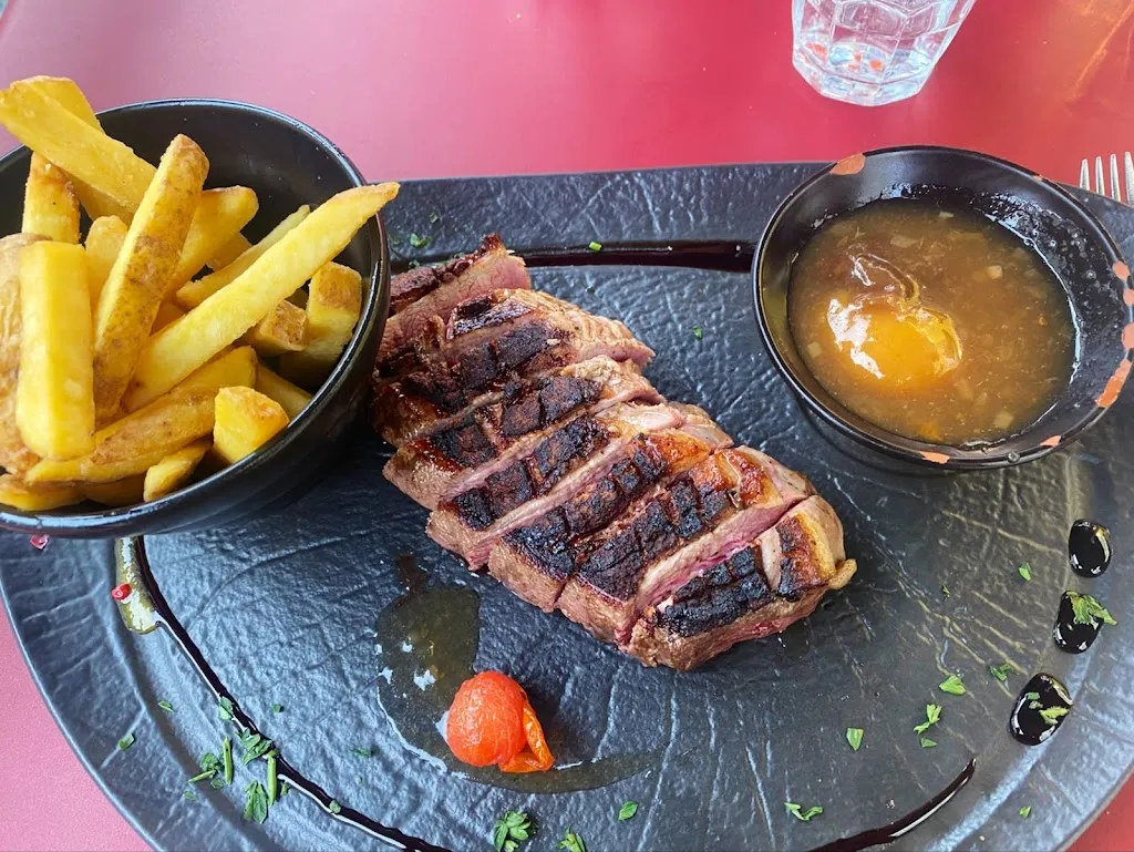 Le 1107_Rousses_slider_image_3